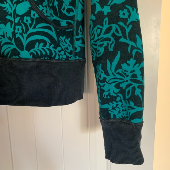 Lululemon Hoodie size 8 - Picture 2 of 4